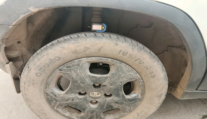 2022 Tata PUNCH ACCOMPLISHED MT, Petrol, Manual, 35,214 km, tyre