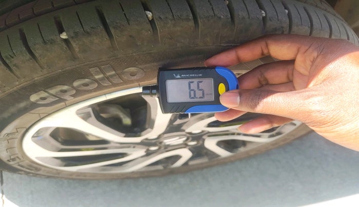 2023 Maruti Baleno ALPHA 1.2 AGS, Petrol, Automatic, 9,199 km, tyre