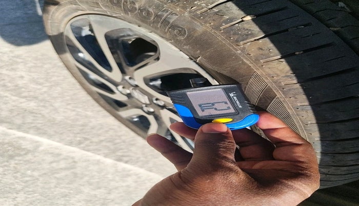 2023 Maruti Baleno ALPHA 1.2 AGS, Petrol, Automatic, 9,199 km, tyre