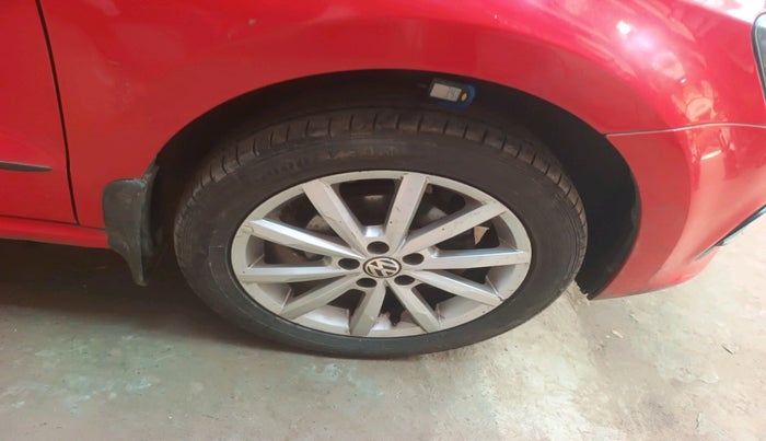 2017 Volkswagen Polo GT TSI AT, Petrol, Automatic, 1,17,198 km, tyre