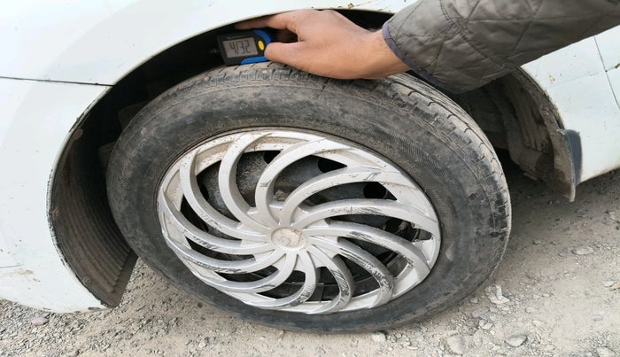 2018 Hyundai Eon ERA +, Petrol, Manual, 52,412 km, tyre