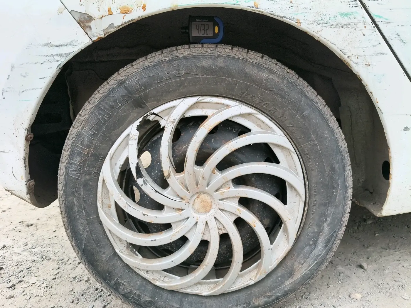2018 Hyundai Eon ERA +, Petrol, Manual, 52,412 km, tyre