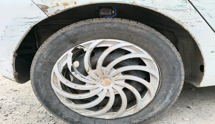 2018 Hyundai Eon ERA +, Petrol, Manual, 52,412 km, tyre