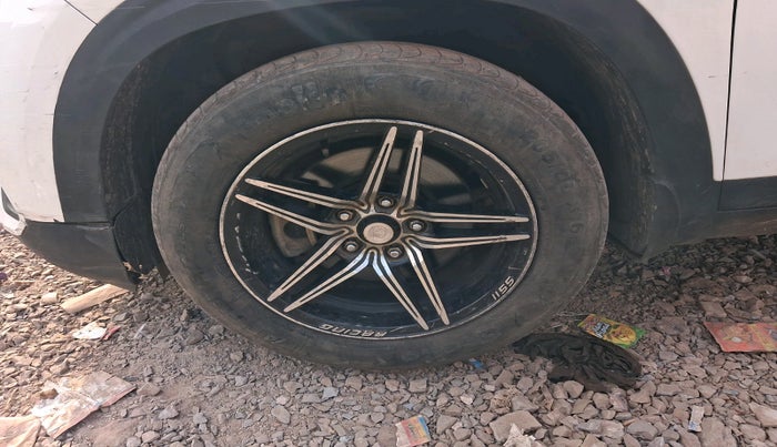 2020 KIA SELTOS HTK 1.5 PETROL, Petrol, Manual, 82,496 km, tyre