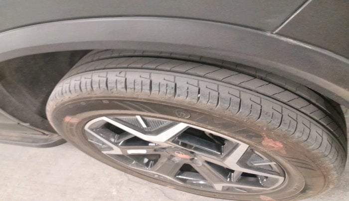 2024 Tata Safari Accomplished Plus, Diesel, Manual, 15,514 km, tyre