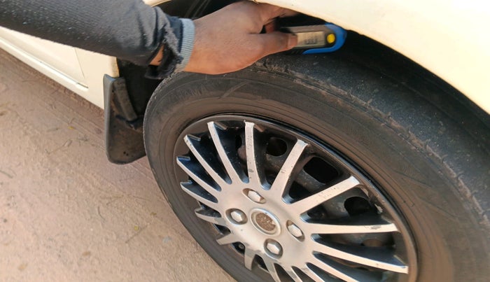 2013 Ford Figo EXI 1.4 DIESEL, Diesel, Manual, 1,68,780 km, tyre