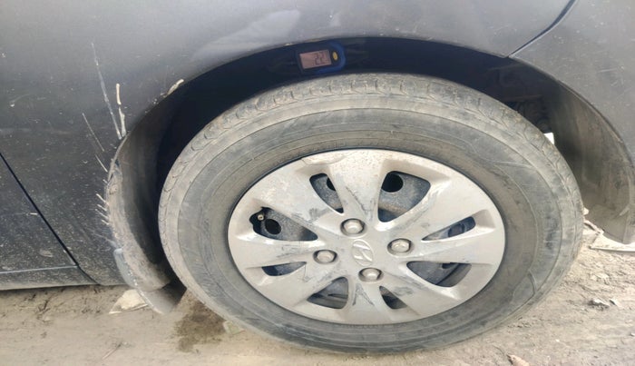 2011 Hyundai i10 SPORTZ 1.2, Petrol, Manual, 1,09,385 km, tyre