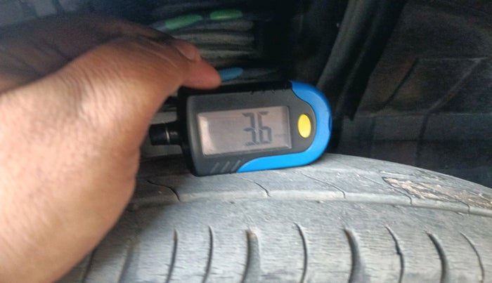 2022 Renault TRIBER RXZ, Petrol, Manual, 47,490 km, tyre