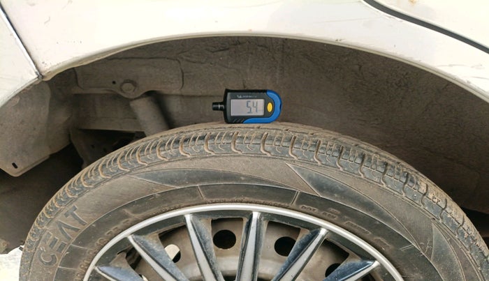 2012 Maruti Wagon R 1.0 LXI CNG, Petrol, Manual, 1,25,971 km, tyre