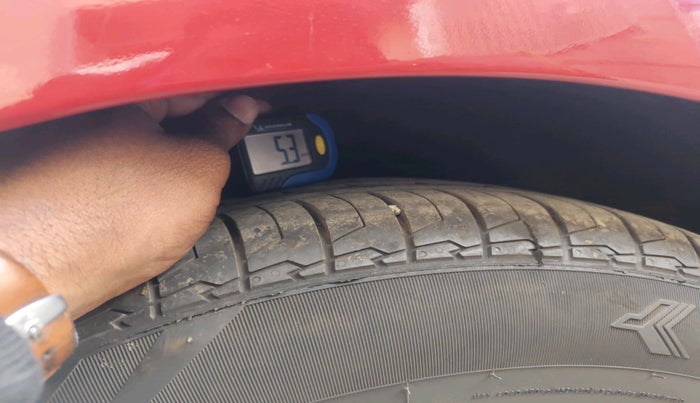 2013 BMW 3 Series 320d, Diesel, Automatic, 1,27,650 km, tyre