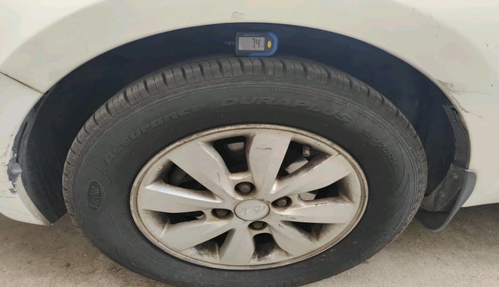 2013 Hyundai i20 SPORTZ 1.2, Petrol, Manual, 74,457 km, tyre