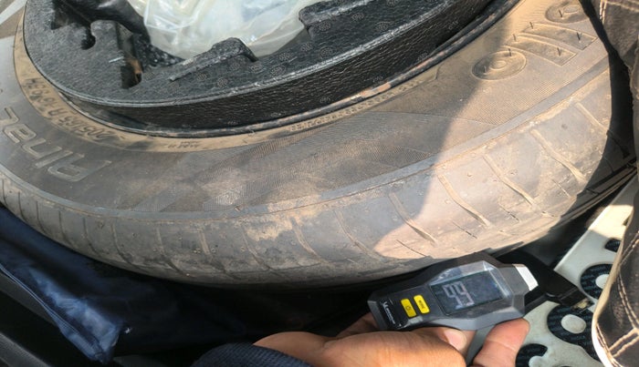 2018 Hyundai Creta E PLUS 1.6 PETROL, Petrol, Manual, 34,918 km, tyre