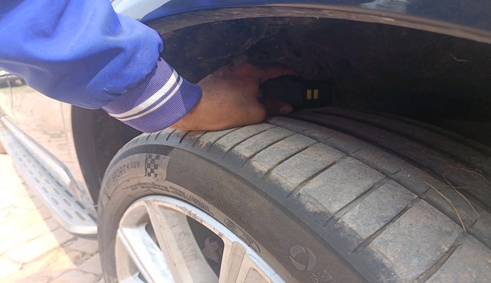 2017 Volvo XC 90 D5 Inscription, Diesel, Automatic, 84,053 km, tyre