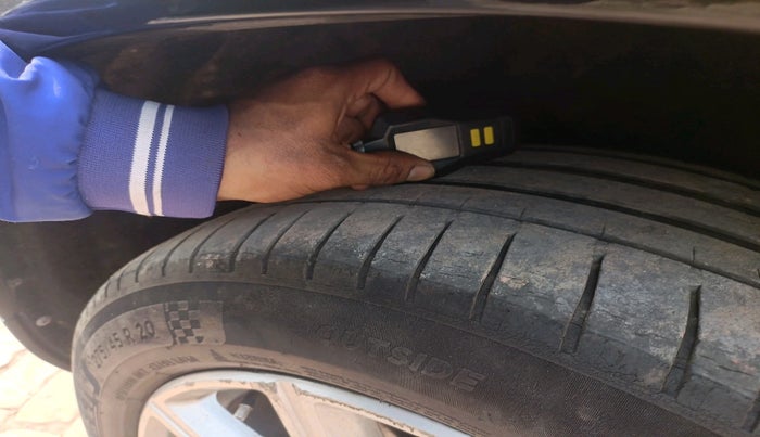 2017 Volvo XC 90 D5 Inscription, Diesel, Automatic, 84,053 km, tyre