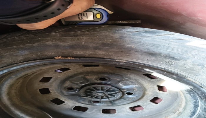 2011 Chevrolet Spark LT 1.0, Petrol, Manual, 29,957 km, tyre