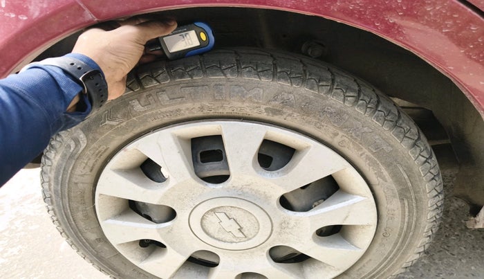 2011 Chevrolet Spark LT 1.0, Petrol, Manual, 29,957 km, tyre