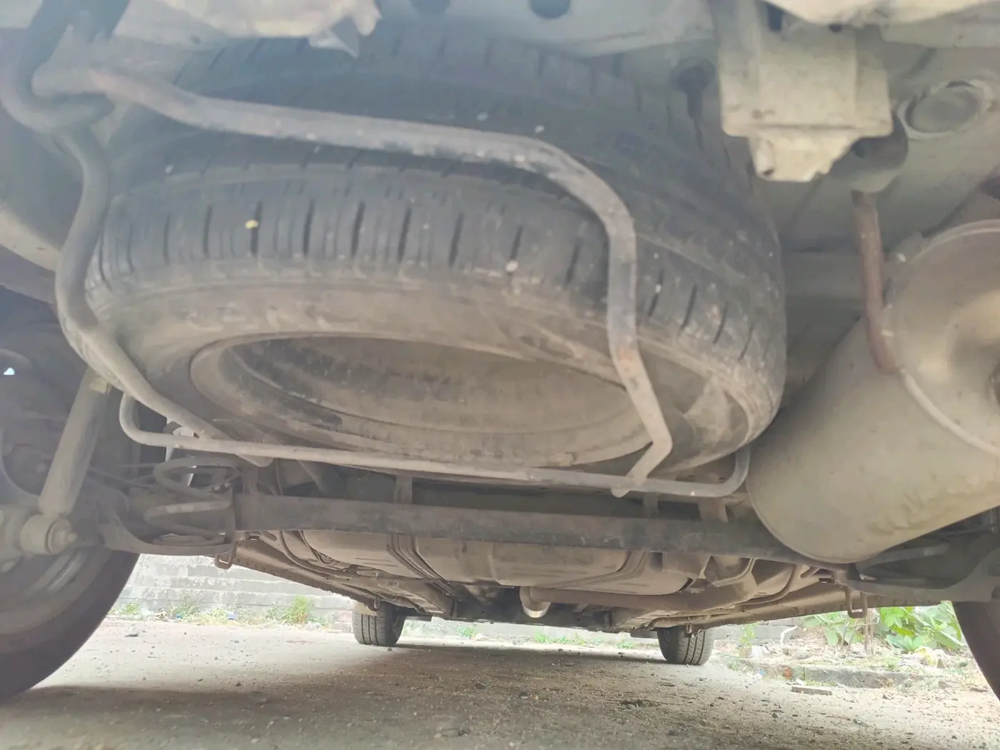 2017 Maruti Ertiga VXI, CNG, Manual, 95,844 km, tyre
