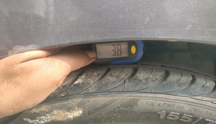 2018 Hyundai Eon ERA +, Petrol, Manual, 72,424 km, tyre