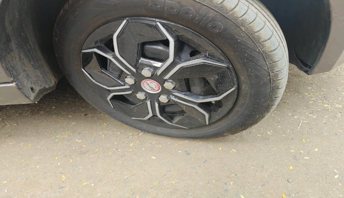 2018 Tata TIGOR XTA PETROL, Petrol, Automatic, 90,063 km, tyre