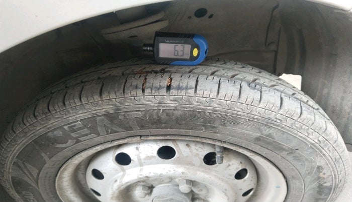 2013 Maruti Wagon R 1.0 LXI CNG, CNG, Manual, 1,53,497 km, tyre