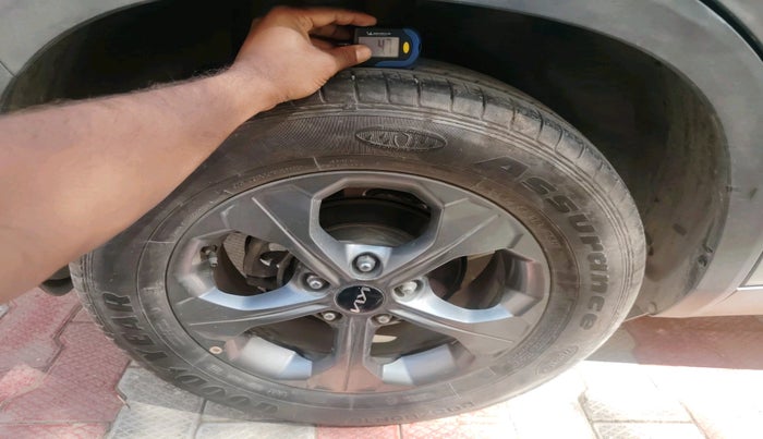 2022 KIA SELTOS HTK PLUS 1.5 DIESEL IMT, Diesel, Manual, 18,800 km, tyre