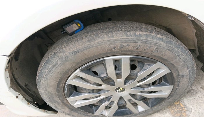 2013 Maruti Swift Dzire VXI, Petrol, Manual, 88,338 km, tyre