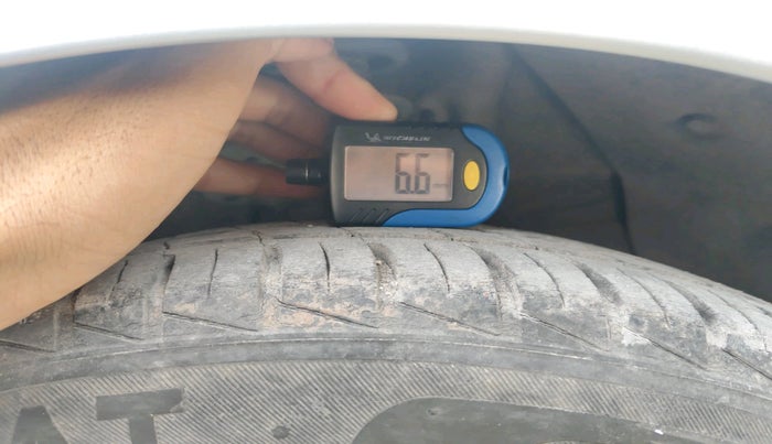 2019 Hyundai Grand i10 SPORTZ 1.2 KAPPA VTVT, Petrol, Manual, 83,007 km, tyre