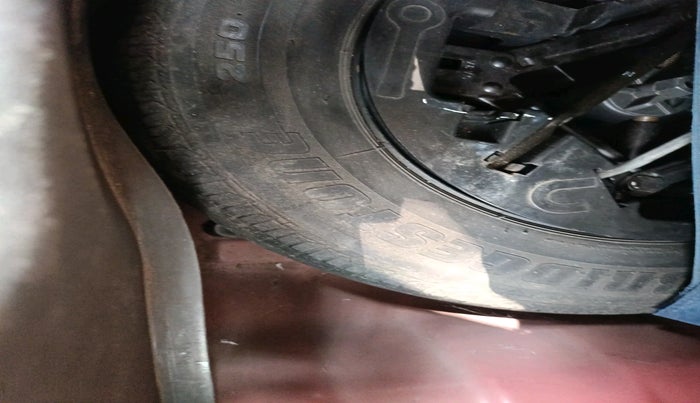 2011 Hyundai i10 ASTA 1.2, Petrol, Manual, 58,703 km, tyre