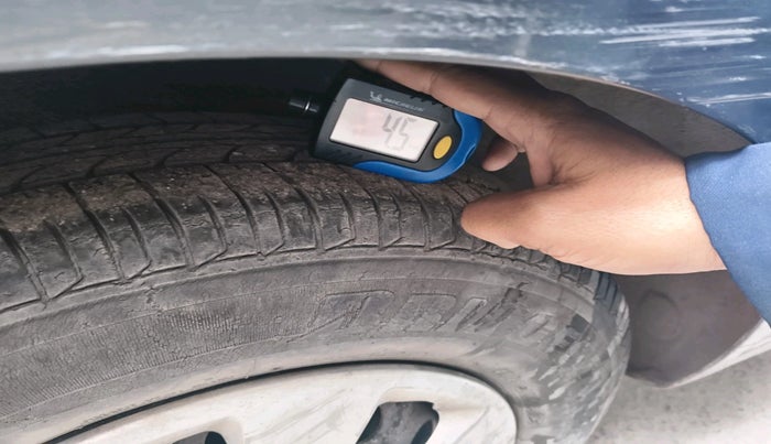 2012 Hyundai i10 MAGNA 1.1, Petrol, Manual, 32,130 km, tyre