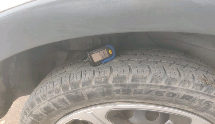 2017 Tata NEXON XM PETROL, Petrol, Manual, 82,368 km, tyre