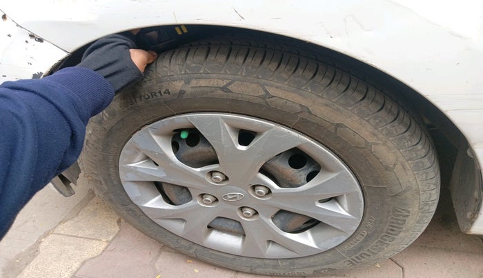 2016 Hyundai Grand i10 SPORTZ 1.2 KAPPA VTVT, Petrol, Manual, 49,684 km, tyre