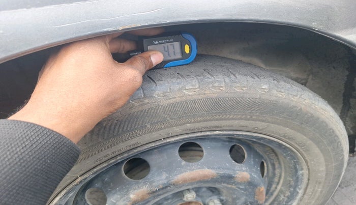 2017 Maruti IGNIS DELTA 1.2, Petrol, Manual, 86,178 km, tyre