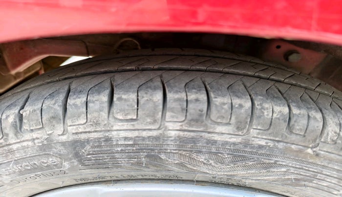 2014 Hyundai Eon MAGNA +, Petrol, Manual, 41,058 km, tyre