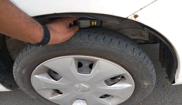 2016 Maruti Wagon R 1.0 VXI, Petrol, Manual, 1,18,236 km, tyre