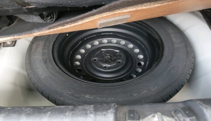 2022 KIA SONET HTK PLUS 1.2, Petrol, Manual, 6,212 km, tyre