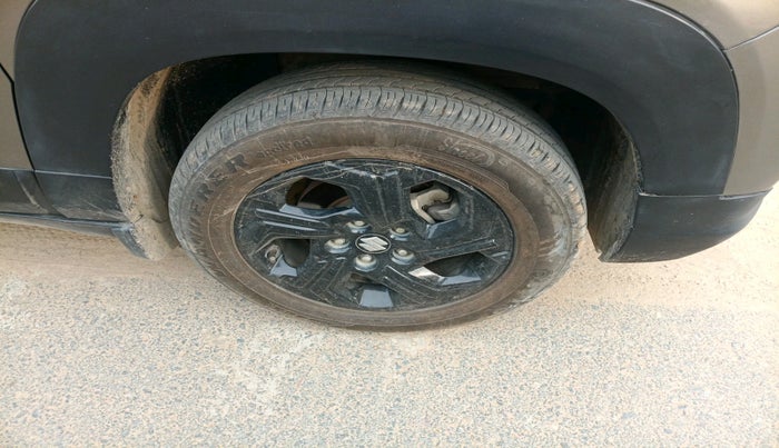 2023 Maruti BREZZA ZXI SMART HYBRID , Petrol, Manual, 43,541 km, tyre