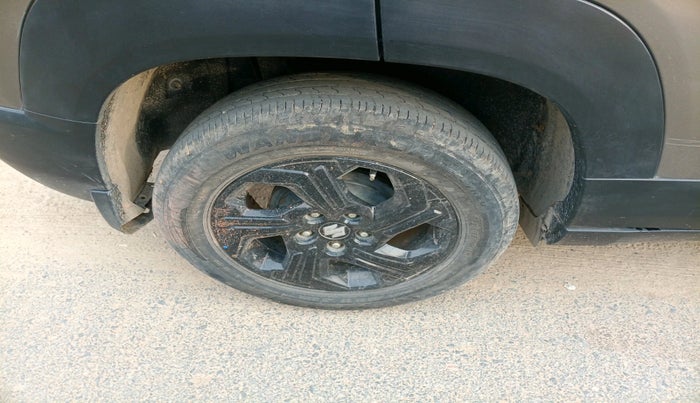 2023 Maruti BREZZA ZXI SMART HYBRID , Petrol, Manual, 43,541 km, tyre