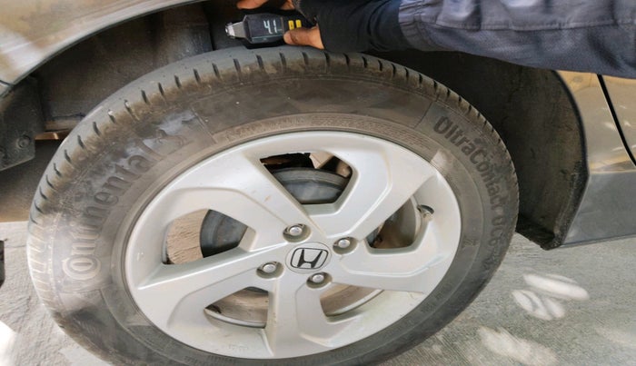 2017 Honda City 1.5L I-VTEC V MT, Petrol, Manual, 1,00,283 km, tyre