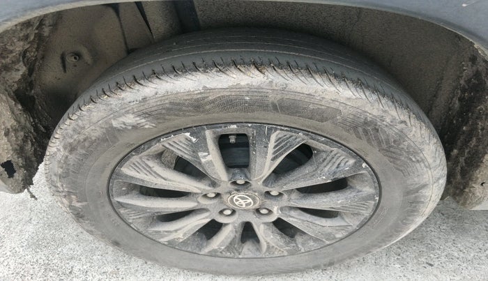 2022 Toyota URBAN CRUISER HIGH GRADE MT, Petrol, Manual, 1,71,012 km, tyre