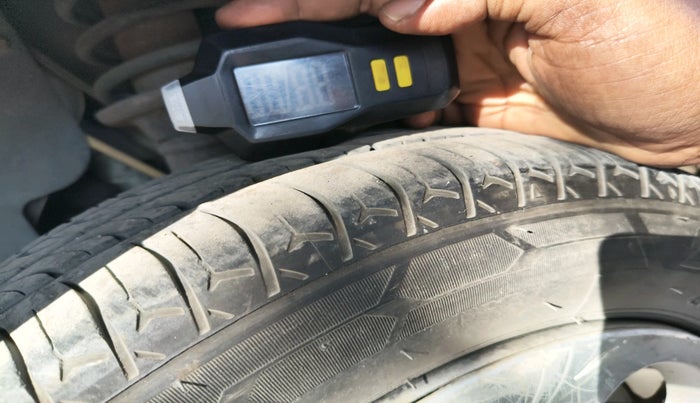 2015 Tata Nano TWIST XTA, Petrol, Automatic, 29,425 km, tyre