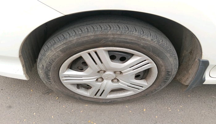 2012 Honda City 1.5L I-VTEC E MT, CNG, Manual, 65,393 km, tyre