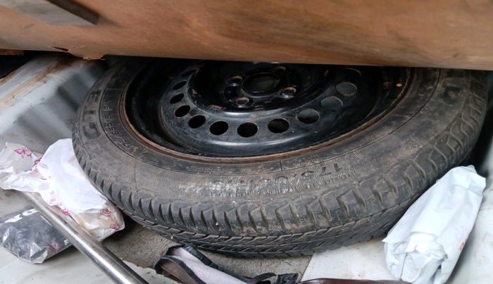 2012 Honda City 1.5L I-VTEC E MT, CNG, Manual, 65,393 km, tyre