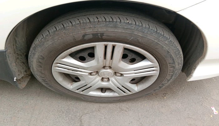 2012 Honda City 1.5L I-VTEC E MT, CNG, Manual, 65,393 km, tyre