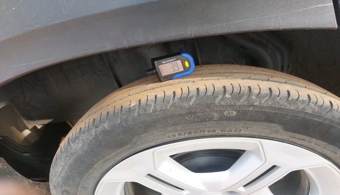 2021 Renault Kiger RXT MT, Petrol, Manual, 32,688 km, tyre