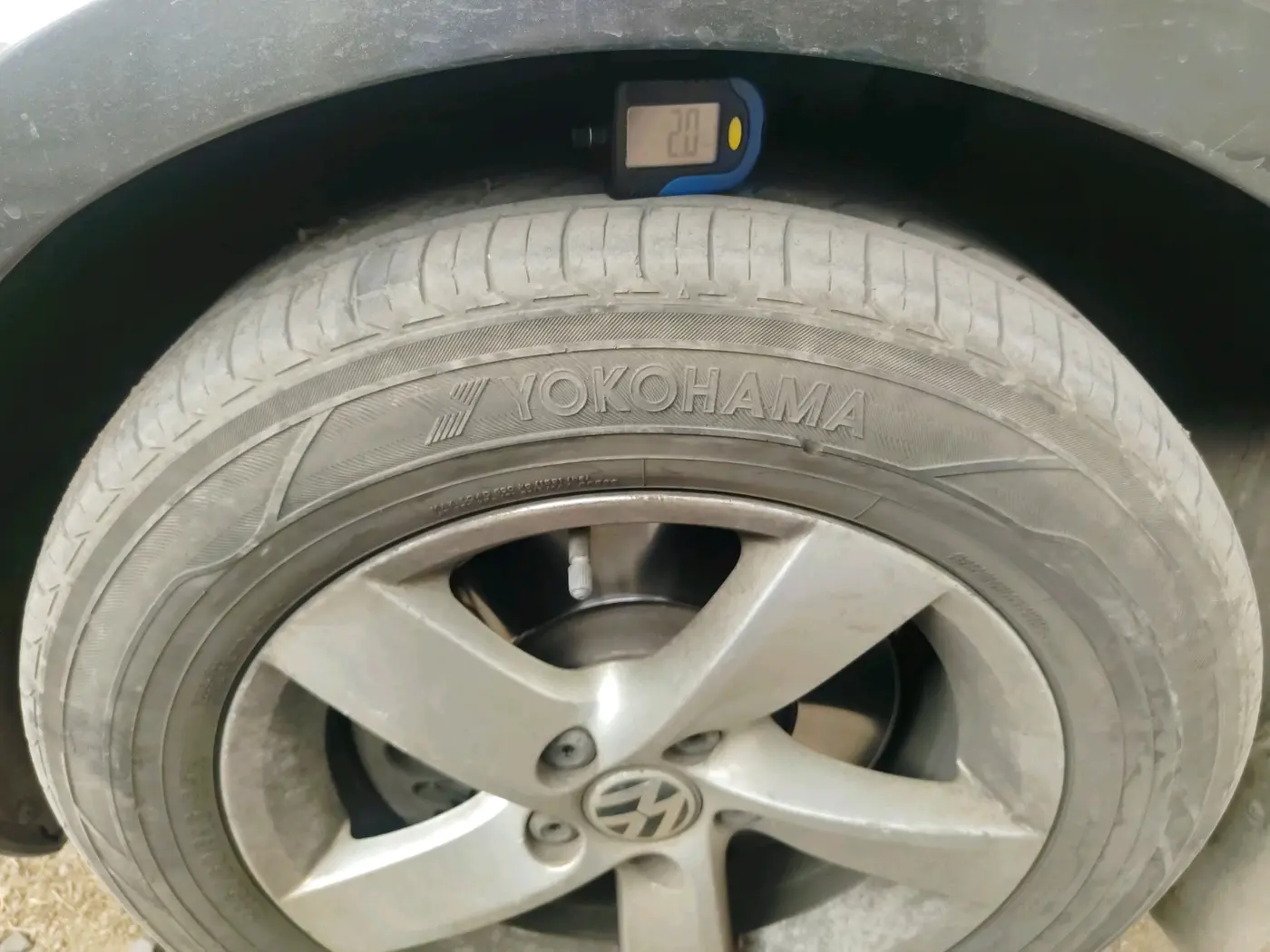 2012 Volkswagen Passat HIGHLINE DSG, Diesel, Automatic, 1,51,216 km, tyre