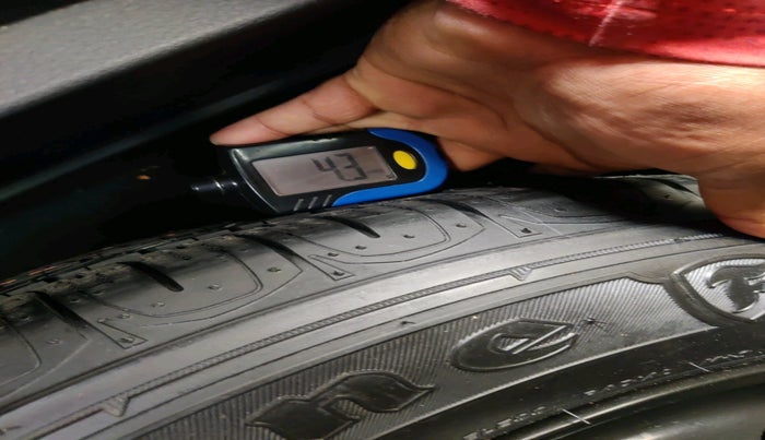 2017 Jeep Compass LIMITED 1.4 PETROL AT, Petrol, Automatic, 79,075 km, tyre