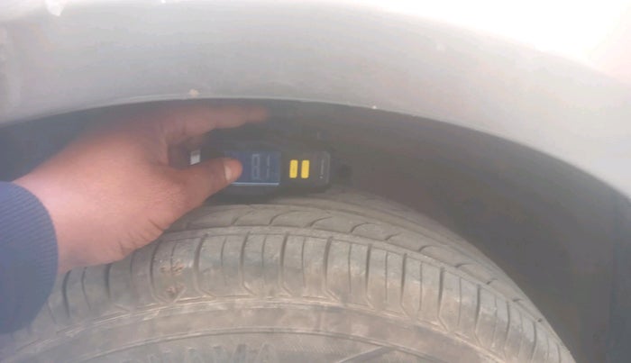 2017 Maruti Swift Dzire VXI, Petrol, Manual, 1,06,394 km, tyre