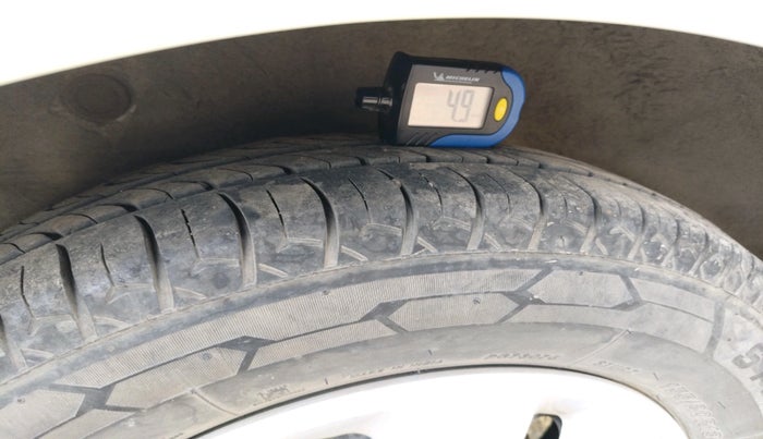 2013 Hyundai i10 MAGNA 1.1, Petrol, Manual, 53,776 km, tyre