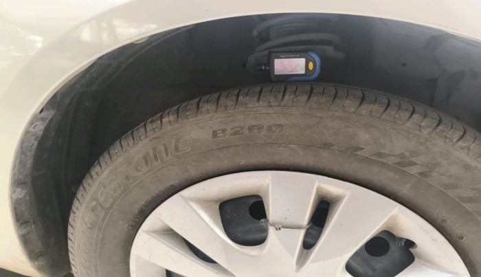 2012 Maruti Swift Dzire VDI, Diesel, Manual, 412 km, tyre