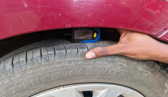 2016 Hyundai Grand i10 SPORTZ 1.2 KAPPA VTVT, Petrol, Manual, 1,24,545 km, tyre